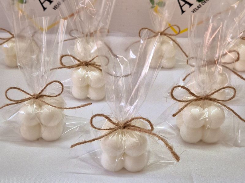 Bubble Candle Chica en celofán